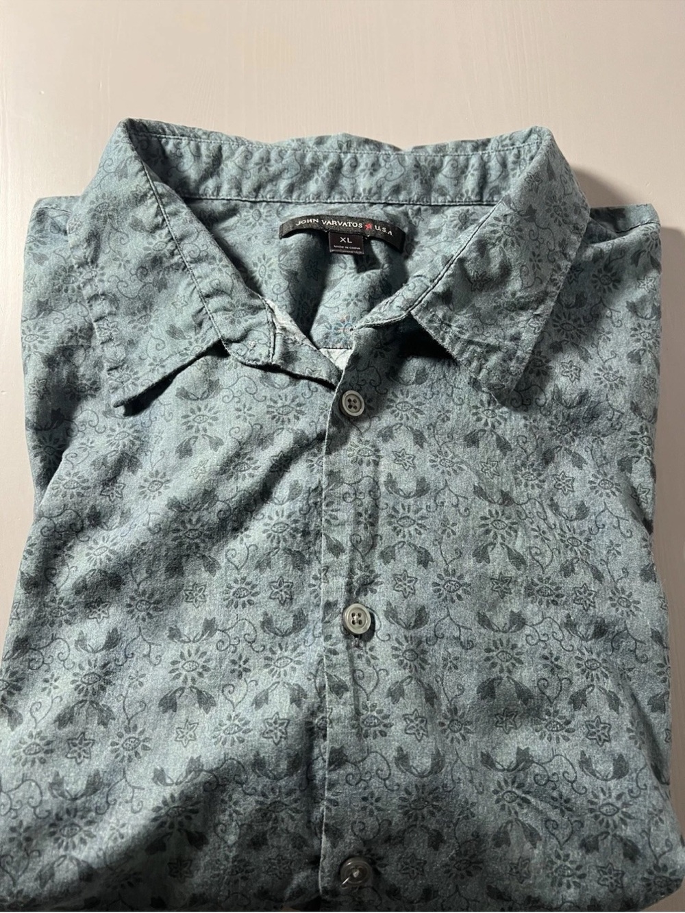 John Varvatos U.S.A. Men’s XL Short Sleeve Button Up Floral Pattern Shirt Green